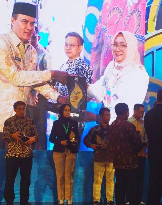 Upaya Peningkatan Potensi PAD, PLN UP3 Cimahi Raih Penghargaan Wajib Pajak Terbaik di KBB