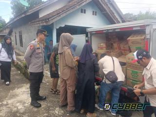 Masyarakat Antusias Hadiri Gerakan Pangan Murah di Desa Karang Dapo Peninjauan 