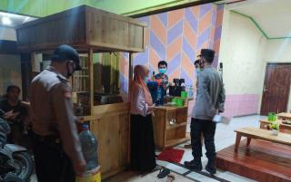 Pelaksanaan Ops Yustisi Secara Stasioner di Beberapa Cafe di Wilkum Polres Karawang Polda Jabar