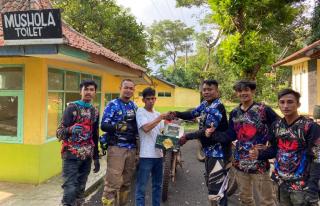 Komunitas Trail Barudak Sayah Gelar Baksos Adventure