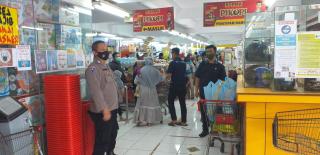 Mendatangi Borma Rencong Bhabinkamtibmas Andir Polsek baleendah Cek Prokes 3M