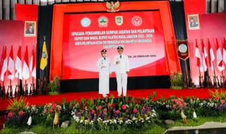 Hj Sri Mulyani dan H Yoga Hardaya, SH, MHDilantik Sebagai Bupati dan Wakil Bupati Klaten Priode 2021-2026
