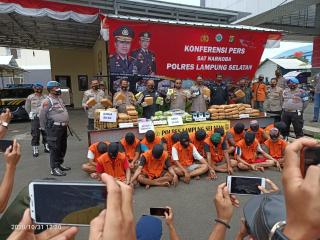 Polres Lamsel Gagalkan Penyelundupan 36 Kg Shabu, 80 Kg Ganja dan 2500  Extasi