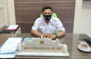 Tekab 308 Polres Mesuji Bersama Anggota Polsek Tanjung Raya Melakukan Evakuasi