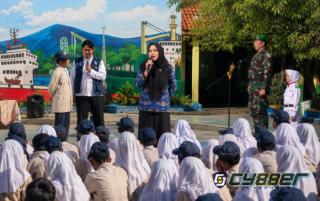 TMMD 128 Kodim 0623/Cilegon Gandeng BNN Sosialisasikan Bahaya Narkoba di SMPN 6 Cilegon