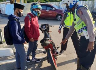 Selain Imbau Penerapan 3M, Sat Lantas Polres Majalengka Edukasi Pengguna Jalan, Larang Pakai Knalpot Bising