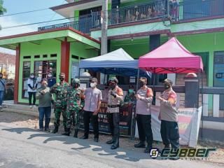 Cek Wilayah dan Pos Penyekatan, Kapolres Sumedang Ingatkan Petugas Tetap Humanis dalam Penindakan