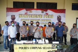 Dua Pelaku Pungli di Bakauheni Diamankan Polisi, Salah Satunya Oknum PNS