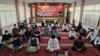Rumah Tahanan Negara Kelas IIB Serang Melakukan Doa dan Dzikir