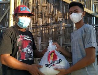 PDIP dan Said Abdullah Bagi-Bagi Sembako Gratis di Momen Idul Adha 1443 Hijriyah