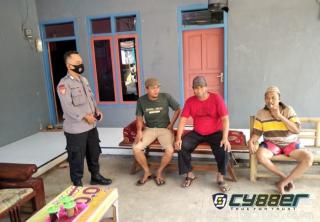 Sambang Warga Polisi Himbau Warga Dawuan Patuhi PPKM Level 4