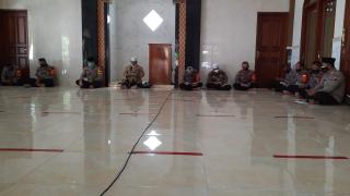 Personel Polres Pekalongan Kota Laksanakan Do