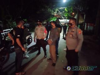Antisipasi Penyebaran Virus Corona Dimasa PPKM Darurat Level 4 Polisi Bubarkan Warga yang Berkerumun