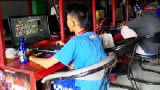 Bagaimana Menggunakan Komputer Bersama di Warung Internet?