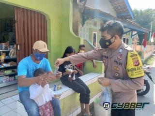 Ops Yustisi di Masa PPKM Mikro Level 3, Polisi Bagikan Masker