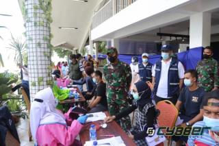 Kolaborasi Jasa Tirta II, Kodim dan Pemda Purwakarta Gelar Vaksinasi Massal