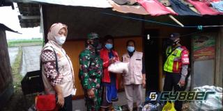 Bantu Warga Terdampak PPKM Darurat Level 4, TNI-Polri Salurkan Beras Bantuan Sekpres RI