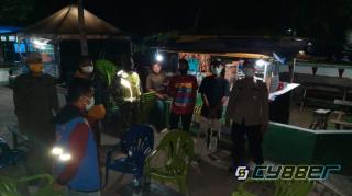 Petugas PPKM Simpang Pematang Tindak Tegas Pelanggar