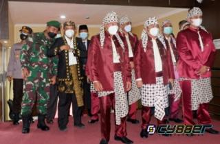 Kapolres Maruli Ahlilles Hutapea Hadiri HUT Kota Serang ke 14