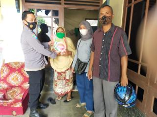 Bansos Polisi Menyasar ke Area Desa Ciawijapura dan Desa Curug