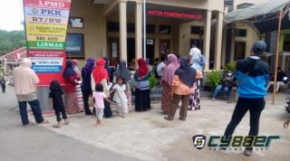 Perangi Covid-19, Kades Pasirayu Himbau Warga untuk Mengikuti Vaksinasi Massal