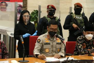Tangkap 53 Terduga Teroris di 11 Provinsi, Polri Paparkan Sumber Pendanaan Kelompok JI