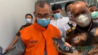 Sidang Pertama Mantan Bupati Kuansing