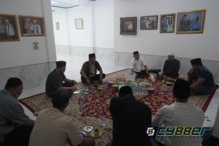 Danrem 064/MY Silaturahmi dan Ziarah ke Banten Lama Guna Tingkatkan Sinergitas dengan Ulama