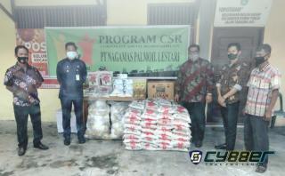 Pihak PT NPO Dumai Salurkan CSR Berupa Sembako Bagi Warga Sekitar Perusahaan