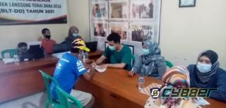 Warga Berantusias Mendatangi Desa Kutajaya Untuk Vaksinasi Tahap Kedua