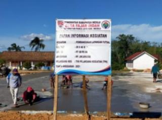 Desa Fajar Indah Bangun Sarana Olahraga DD Tahap II