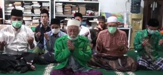 Ulama Besar Banten Abuya Ahmad Muhtadi Dimyati Gelar Doa Bersama