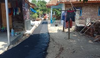 Kades Parakan Realisasikan DD 2021 Tahap II Dengan Hotmix di 3 Blok