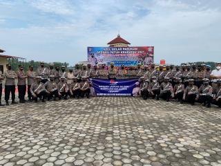 HUT Lalu Lintas Bhayangkara ke-66, Polres Lamsel Lakukan Baksos