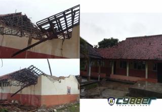 Bangunan Inpres SDN Rengasdengklok Selatan VI Ambruk