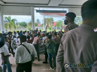 Tak Ada yang Ngantor, Boas Tumangger sebut DPRK Aceh Singkil Makan Gaji Buta