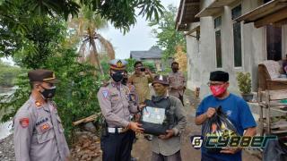 Polri  Salurkan Ratusan Bansos Sembako Dari Taruna Akabri 1989 Bagi Warga Jompo
