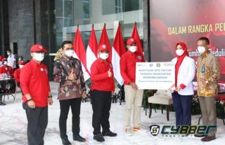 Giat Kemenkumham Peduli, Seribu Bingkisan Diserahkan untuk Pasien Wisma Atlet