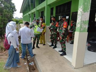 Sejumlah Pelajar SMA 1 Pulau Panggung Antusias Ikuti Vaksinasi Covid 19, yang Didampingi Langsung Anggota Koramil 424-08/pulau Panggung