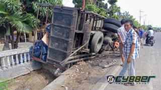 Laka lantas di jln raya pekon suka raja kec gunung alip kabupaten Tanggamus