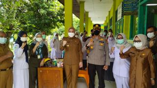 Rezita Bupati Inhu Tinjau Pembelajaran Tatap Muka