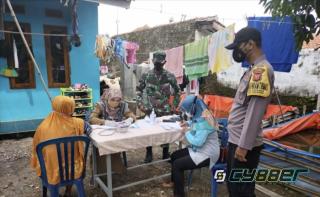 Bersinergi dengan TNI, Polri Pantau Vaksinasi