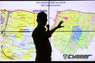 Dorong Akselerasi Ekonomi, Bupati Bandung Usulkan Akses Tol Cigatas di Tegalluar