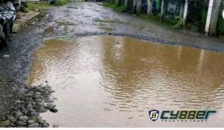 Kondisi Jalan di Sindangbarang Cianjur, Viral di Medsos