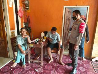 Polisi Lakukan Sambang Dialogis dengan Warga Desa Tamiyang