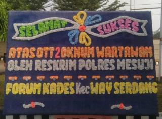 Kirim Karangan Bunga Apresiasi; PD IWO Mesuji Nilai Tindakan Forum Kades Tersebut Berlebihan