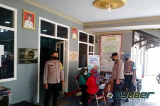 Pastikan Berjalan Aman dan Lancar, Polisi Pantau Pelaksanaan Vaksinasi 