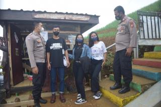 Cegah Penyebaran Covid-19 di Objek Wisata, Polisi Berikan Himbauan Pada Pengunjung