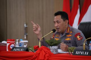 Pengarahan di Polda Sultra, Kapolri Tekankan Kawal Investasi di Tengah Pandemi Covid-19