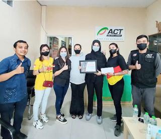 Keluarga Besar GBR Serahkan Bantuan untuk Korban Erupsi Semeru Pada ACT